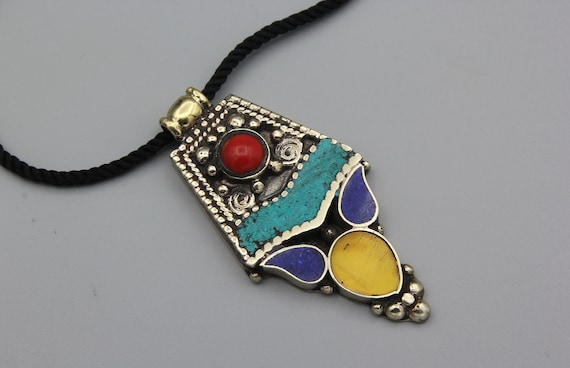Vintage Pendant Necklace Tibetan Ethnic Tribal Ha… - image 1
