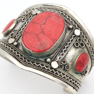 Boho Bracelet - Kuchi Cuff - Afghan Jewelry - Red Stone - Vintage, Middle Eastern, Cuff Bracelet, Wide, Afghan, Ethnic Tribal BR590231