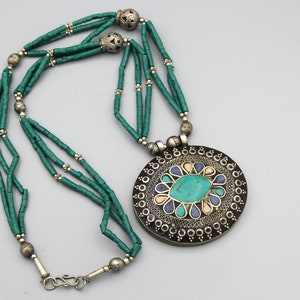 Vintage Afghan Turkmen Silver Beaded Necklace Ethnic Tribal Afghan Jewelry Green Turquoise Stone inlaid Belly Dance Pendant necklace # N120