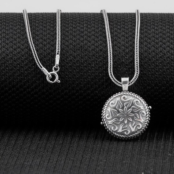 925 Sterling Silver Taweez Locket Islamic Flower De… Gem