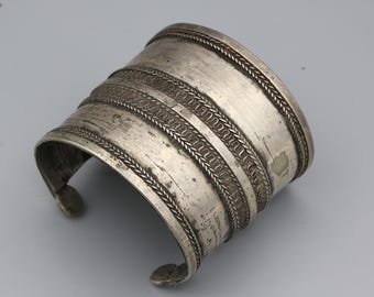 アンティーク カフ ブレスレット、トルクメン族シルバー カフ