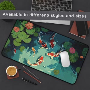 Alfombrilla de ratón con diseño de pez koi: tapete de escritorio de jardín acuático japonés con flores de loto, decoración zen vibrante para oficina, regalo para amantes de la naturaleza o el arte.