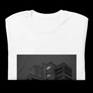 Conception de t-shirt brutalisme