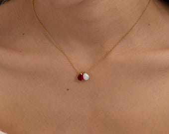Collar con forma de lágrima para el mes de nacimiento: piedra de ópalo, joya de oro con un significado especial.