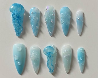 Blue Jellyfish 3D gel press-ons nails