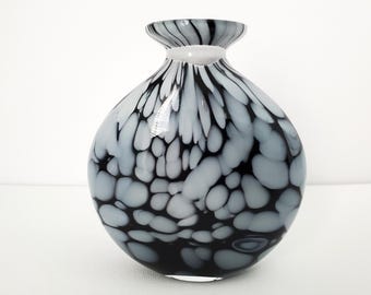 MCM Italian Hand Blown Glass Bud Vase, Maestri Vetrai, Mottled Black and White, 4”