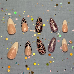 Almond Leopard Press Ons, Hand Painted Glittery Stick Ons, Reusable Glue On Nails, Cheetah Print Fake Nails, Long Acrylic Sets, False Nails