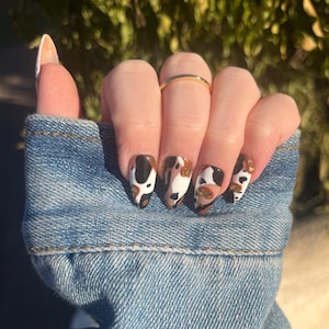 Cowgirl Chic, Press On Nails, Cowprint Nails, Animal Print Nails, Birthday Nails, Reusable Nails, Glue On Nails, Handpainted Nails, Coffin