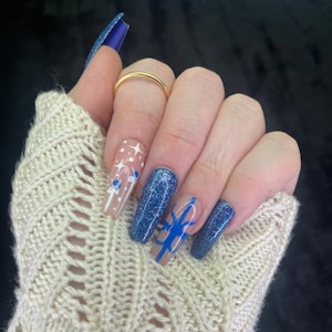 Blue Glitter Holiday Press On Nails | Gift Bow & Snowflake Design | Winter Coffin Nails | Reusable Christmas Nail Set