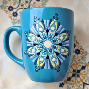 Hand-Painted Mandala Mug – Colorful Ceramic Coffee Cup – Unique Boho Tea Mug – Gift for Her – Mandala Art Drinkware – Handmade in Germany