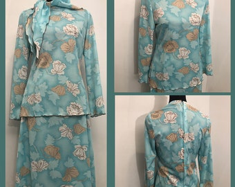 Vintage 1970s Blue Floral Skirt Set