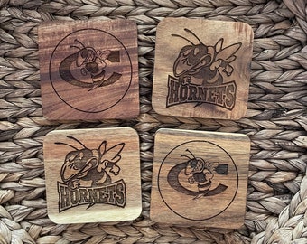 Onderzetters van acaciahout: gegraveerd sportteaminsigne, set van 4"