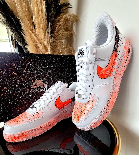 nike burning shoes design