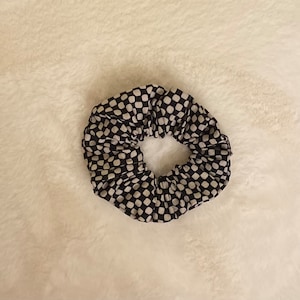 retro aesthetic checkered scrunchie organic cotton hair accessories for teen girls bath and beauty care ideas handmade gifts for her
