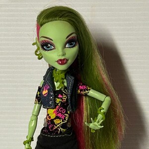 Monster High Doll Venus McFlytrap, poupée de collection Mattel originale, vêtements et accessoires Monster High-édition limitée-One Of A Kind OOAK