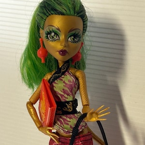 Monster High Doll -  Jinafire Long Scaremester