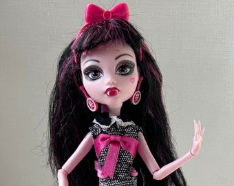 Monster High Doll Draculaura Picture Day, original Mattel collectible doll, Monster High clothes and accessories, original dolls, OOAK
