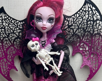 Preowned Monster High doll Draculaura Ghouls Rule authentic Mattel collectible doll Monster high clothes and accessories limited edition