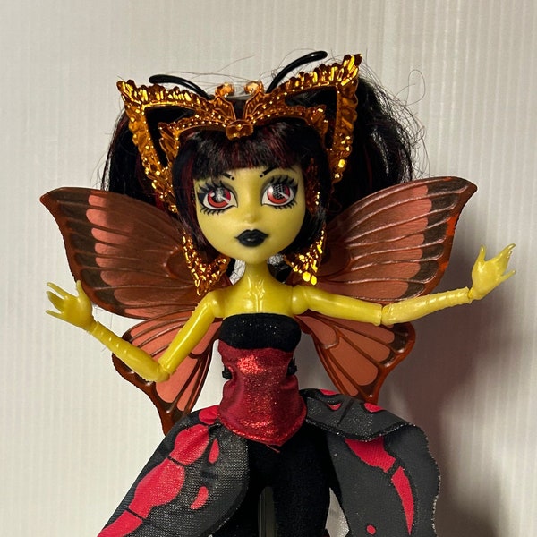 Monster High Dolls  - Luna Mothews