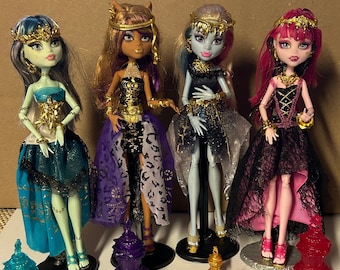 Monster High Dolls 13 Wishes -Clawdeen Wolf, Monster High clothes and accessories-limited edition, collectible