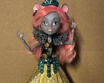 Monster High Doll Mouscedes King Boo York Gala, original Mattel collectible dolls,Limited-Edition, Monster High clothes and accessories,OOAK