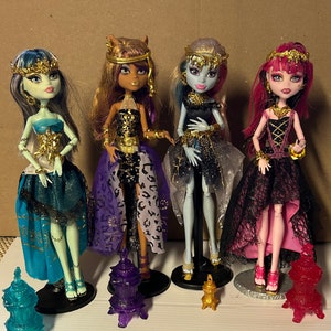 Monster High Dolls 13 Wishes -Clawdeen Wolf, Monster High clothes and accessories-limited edition, collectible