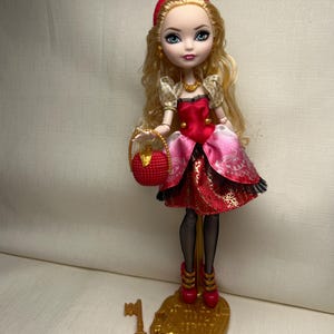 Apple White Ever After High Dolls, authentic Collectible Mattel dolls, Limited edition, One-Of-A-Kind, Monster high dolls and Accessories