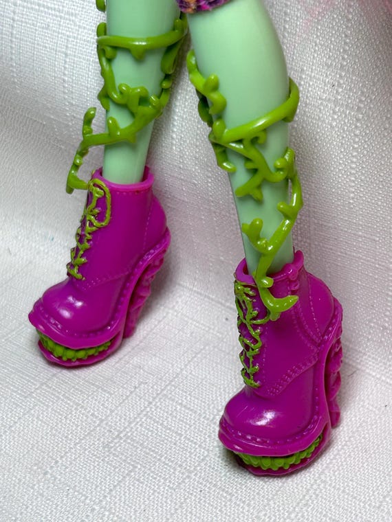 flytrap boots