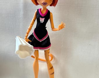 Monster High Doll Toralei Cheerleader, Authentic Mattel collectible doll, Monster High clothes and accessories,