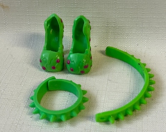 Monster High Venus Mc Flytrap Ghouls Night Out accessories: shoes, belt,  authentic Monster High Clothes and Accessories, Mattel dolls