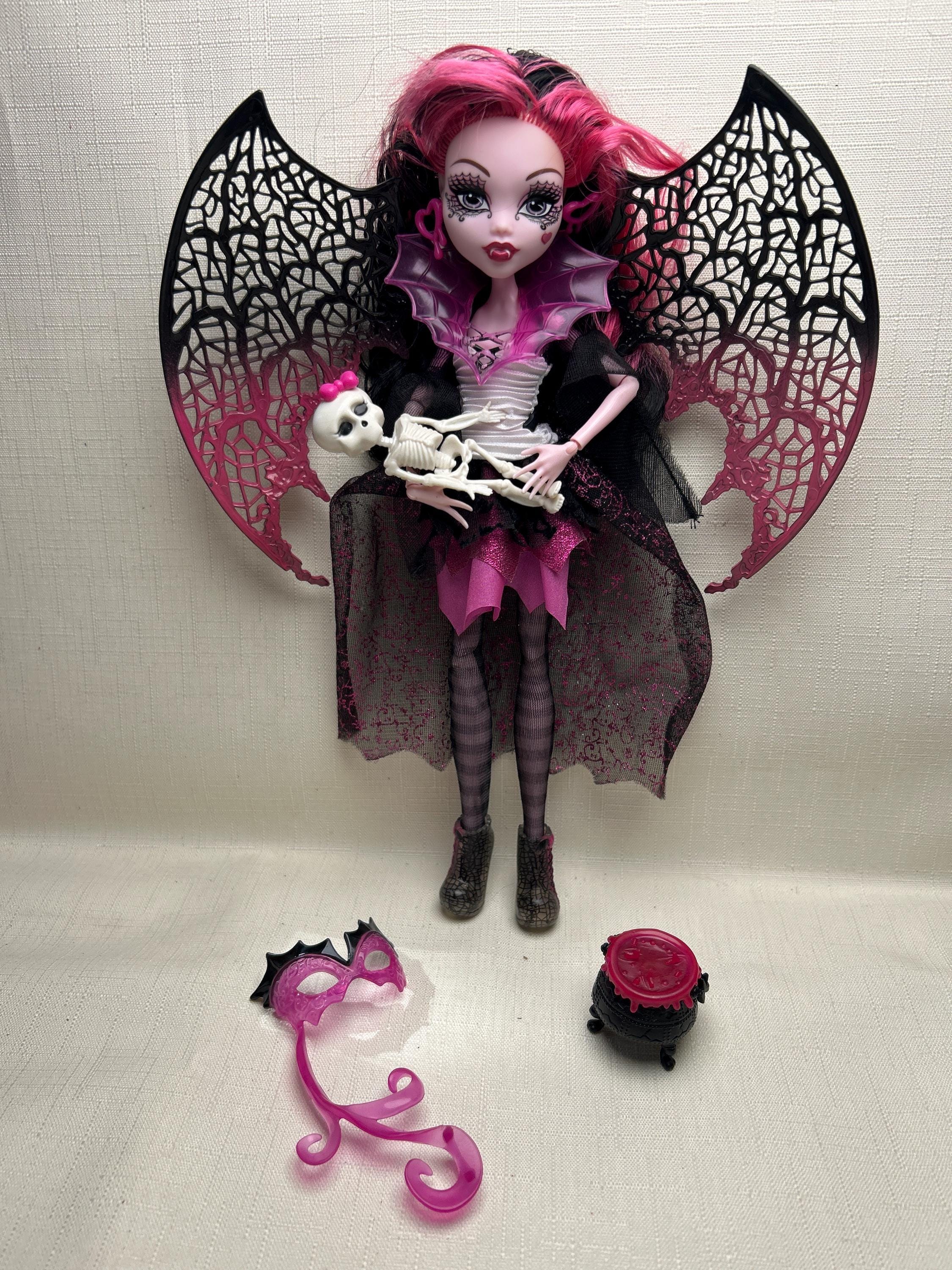 Monster High doll Draculaura Ghouls Rule, Authentic Mattel collectible doll, Monster high clothes and accessories, Limited Edition, OOAK
