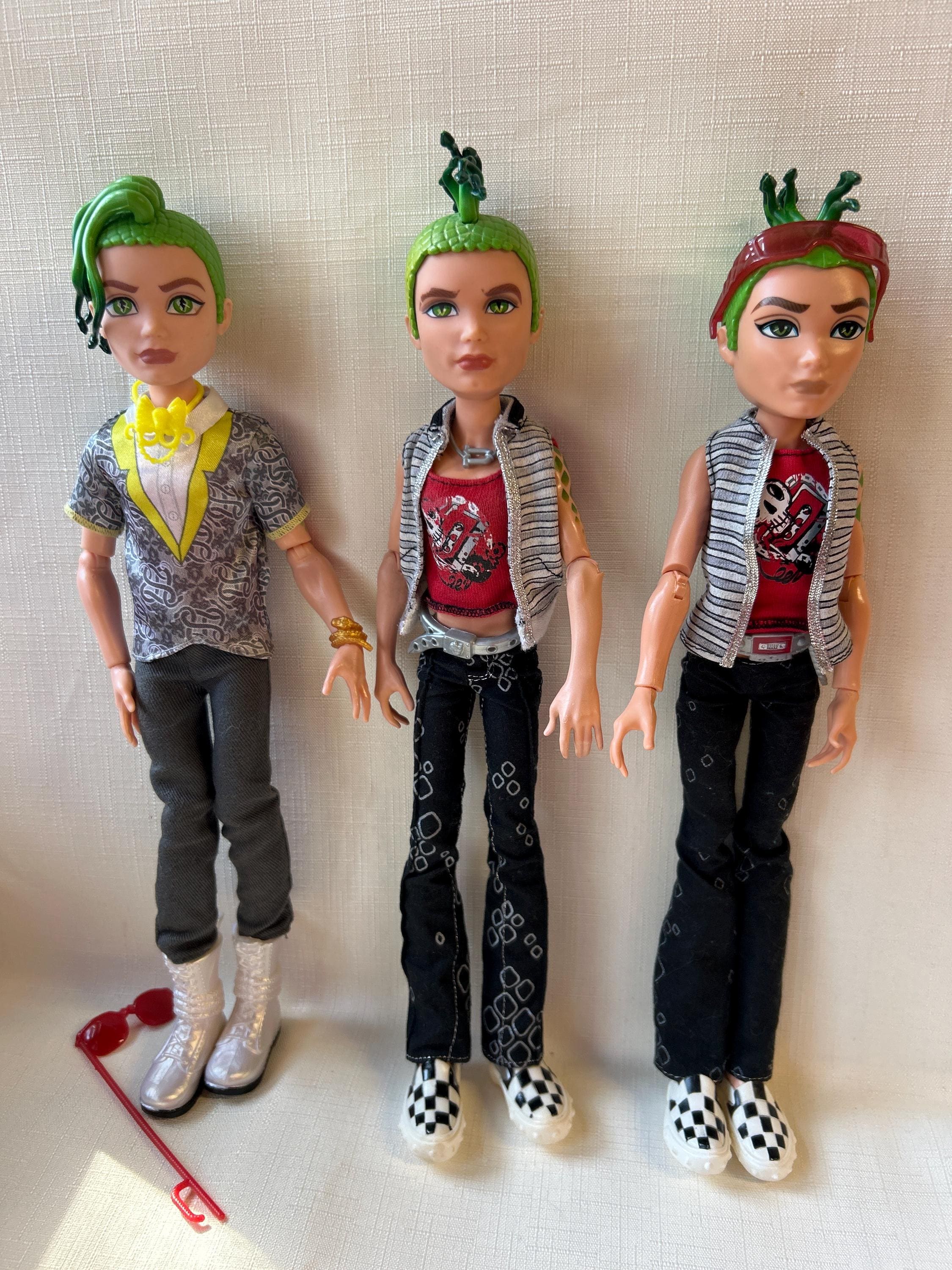 Monster High Deuce Gorgon Dance the Fright Away, Deuce Signature 1st Wave, Deuce Interactive Ghouls Alive, Authentic Collectible dolls, M H
