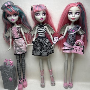 Monster High Doll Rochelle Goyle, authentic Mattel collectible dolls, Monster High clothes and accessories, limited edition, Monster High MH