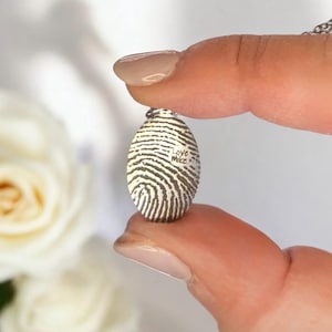 Fingerprint Necklace Gold Thumbprint Jewelry Memorial Necklace Silver Personalize Thumbprint Memory Necklace Fingerprint Memorial Gift Mom