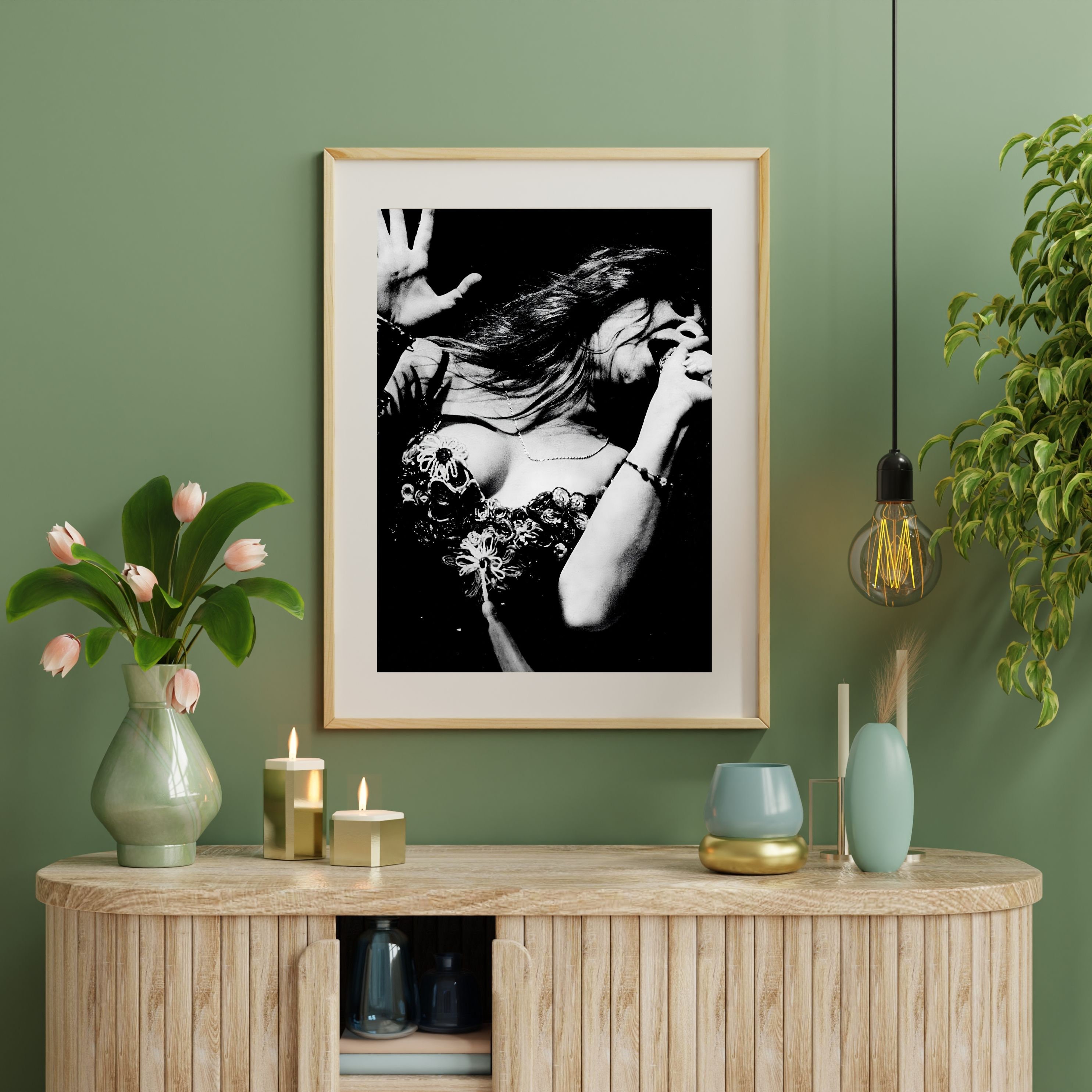 Janis Joplin | Beautiful Black and White Vintage Photo of Blues Singer ...
