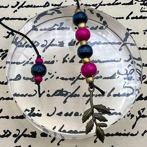 Botanical Leaf String Bookmark | Handmade Beaded Bookmark | Nature Page Marker | Leaf Charm Bookmark | Book Lover Gift | Reader Accessory
