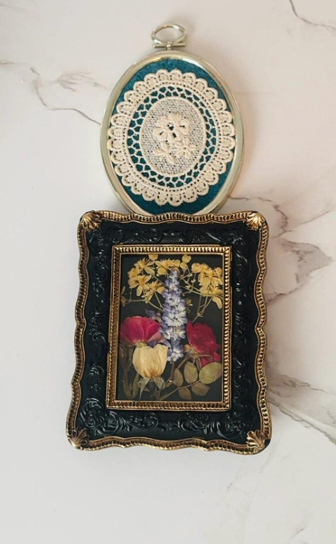 Black & Gold Antique Style Ornate Vintage Frame Pressed Botanical ...