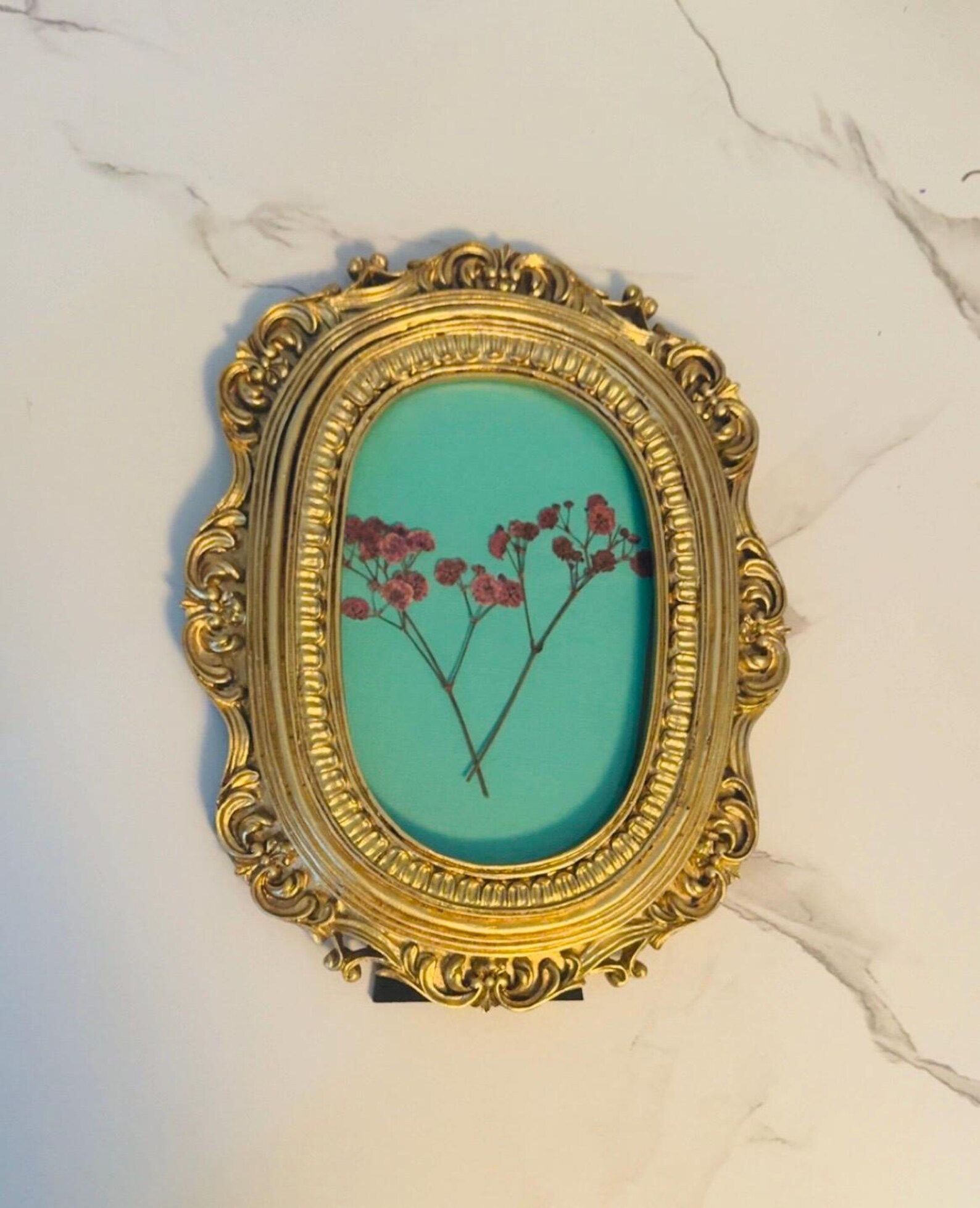 Gold Antique Style Ornate Vintage Frame Pressed Flowers With Multiple ...