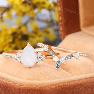Birnenförmige Natürlicher Opal Verlobungsring Set Vintage Rose Gold Ring Set Ehering Marquise Schnitt Einzigartige Alexandrit Geschwungener Ehering