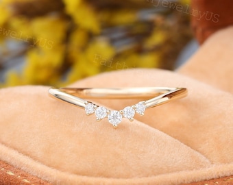 Vintage Diamond Yellow Gold Curved wedding band Unique Diamond curved wedding band Matching stacking Dainty Anniversary Wedding ring