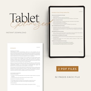 K&ouml;nnte beinhalten: Ein Bild eines digitalen Download-Produkts, das ein Tablet mit einem 90-Minuten-Gruppentherapie-Sitzungsplan zeigt. Zwei PDF-Dateien sind ebenfalls abgebildet. Der Text enth&auml;lt "Tablet Optimized" und "Instant Download".
