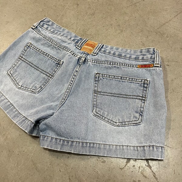 Vintage 90s Bongo Light Wash Blue Denim Jean Shorts High Waisted Size 7 Hippy