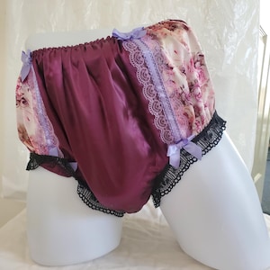 Vintage Style Sissy Classic Full-Fit Satin Sissy Knickers/Panties for Men - Printed Satin Side detail with Lace - Medium Size