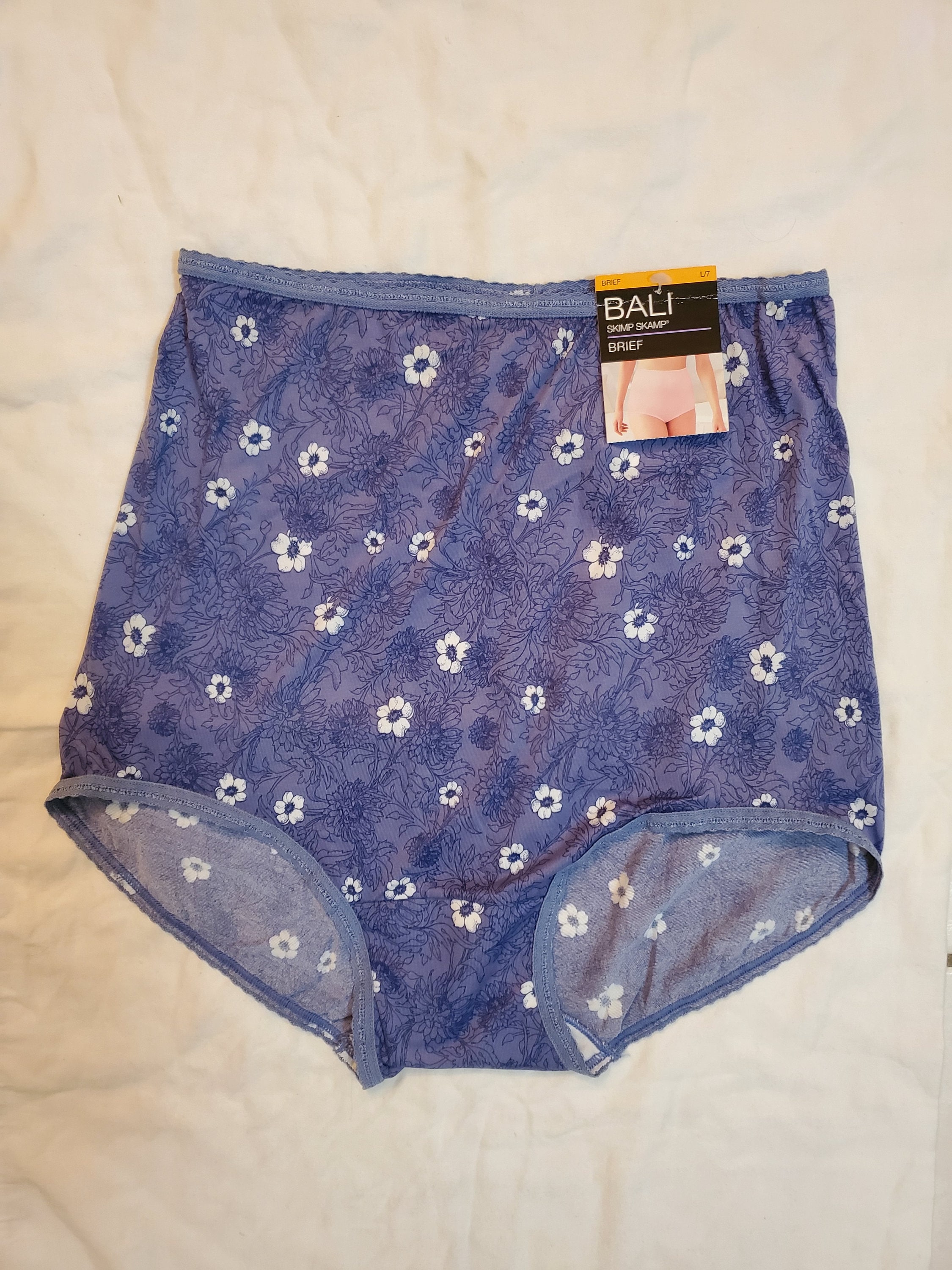 Bali Women's Nylon Skimp Skamp Brief Panty Large 7 Vintage 
