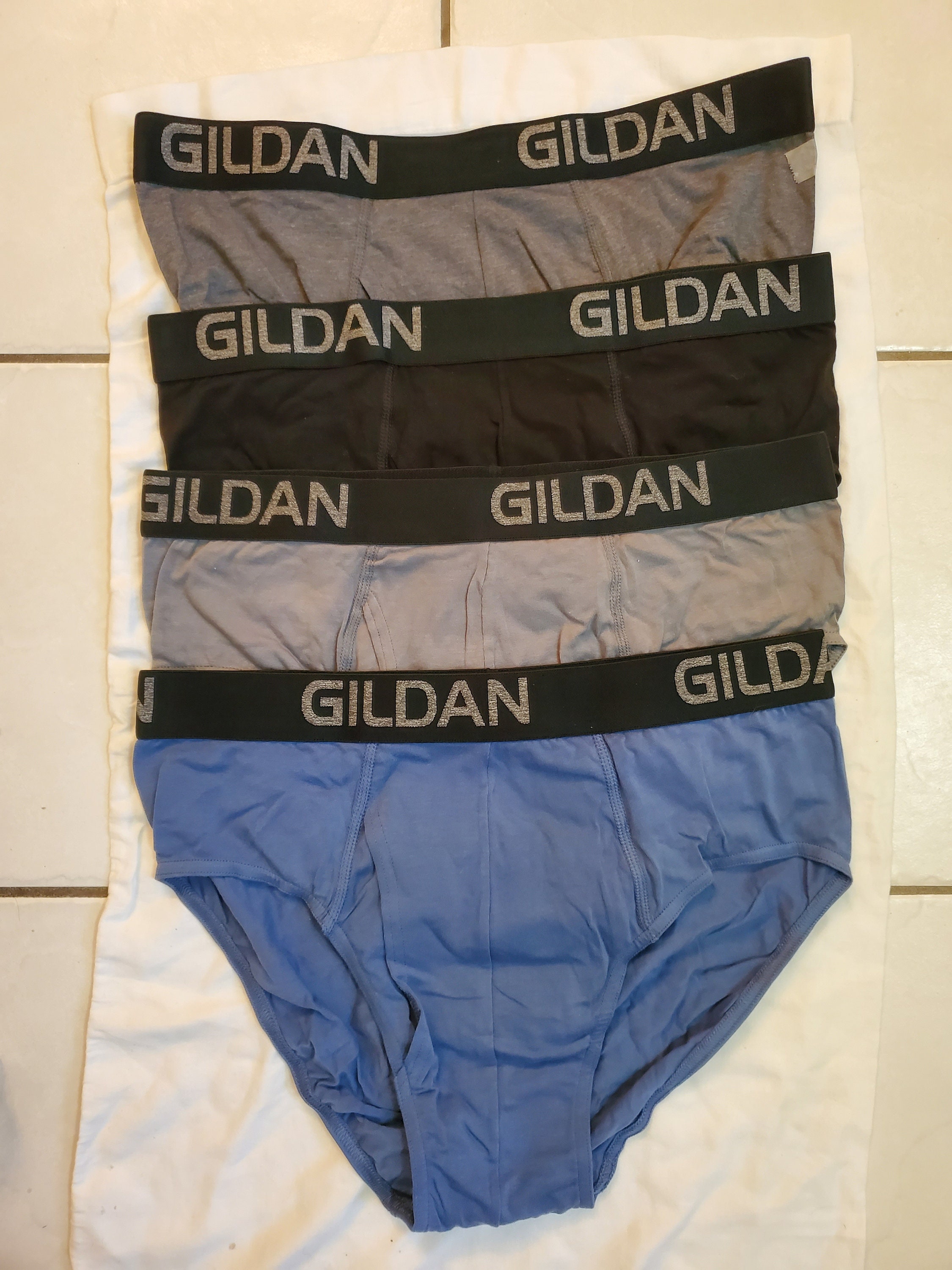 Gildan Vintage Men's Platinum Classic Fly Front Briefs 4 Pack Large 36-38 