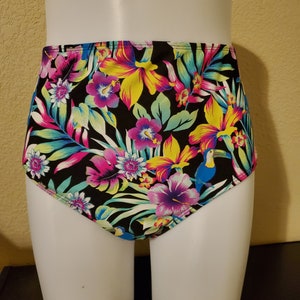 Women&#39;s Swimsuit Mix & Match Tropical High-Waist Swim Bottoms by SO - Large