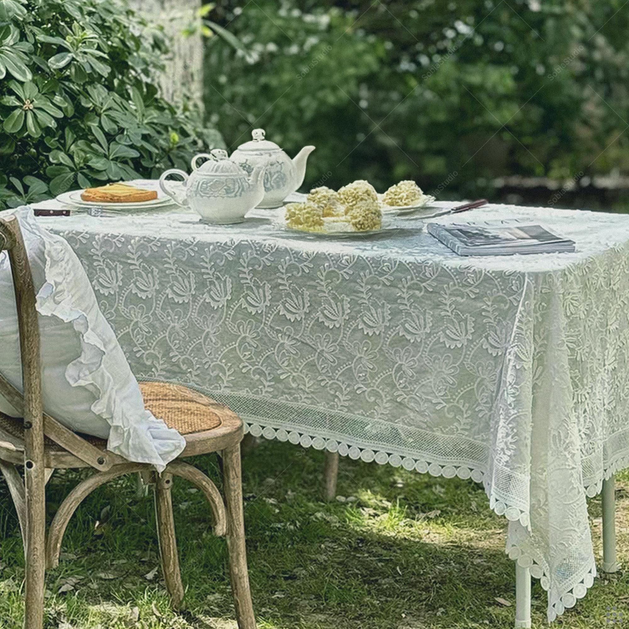 ホワイト刺繍テーブルクロス、3D花柄ダイニングテーブルカバー