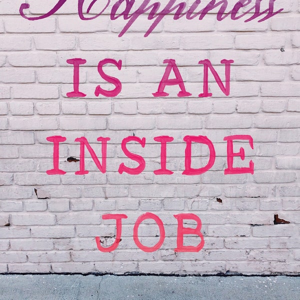 Happiness is an inside job -  Postkarte