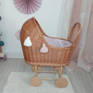 Poppenwagen natuurlijk, poppenwagen, perfect cadeau Poppenwagen gemaakt van beukenhout en vlechtwerk in natuurlijke kleur Rieten kinderwagen WO 21