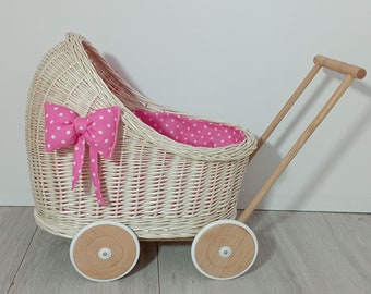 Retro Dolls Pram, Natural Toys, First Birthday Gift for Girl, Wicker Pram For Dolls in Cream color, bedding and bows included WN 78